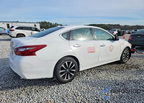 2018 Nissan Altima 2.5 z USA, uszkodzony, nr VIN 1N4AL3AP3JC198622